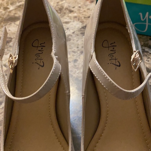 Brand new Beige Patent heels - Picture 5 of 10